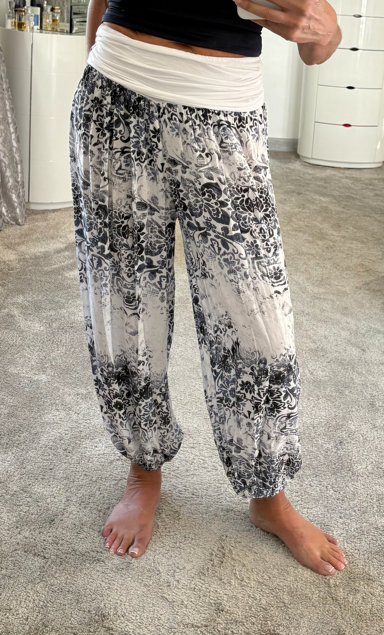 The Mosaic Harem Yoga Pants