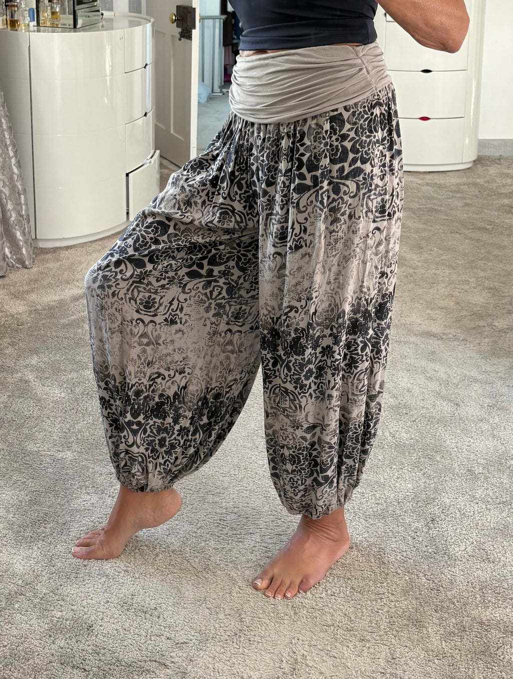 The Mosaic Harem Yoga Pants