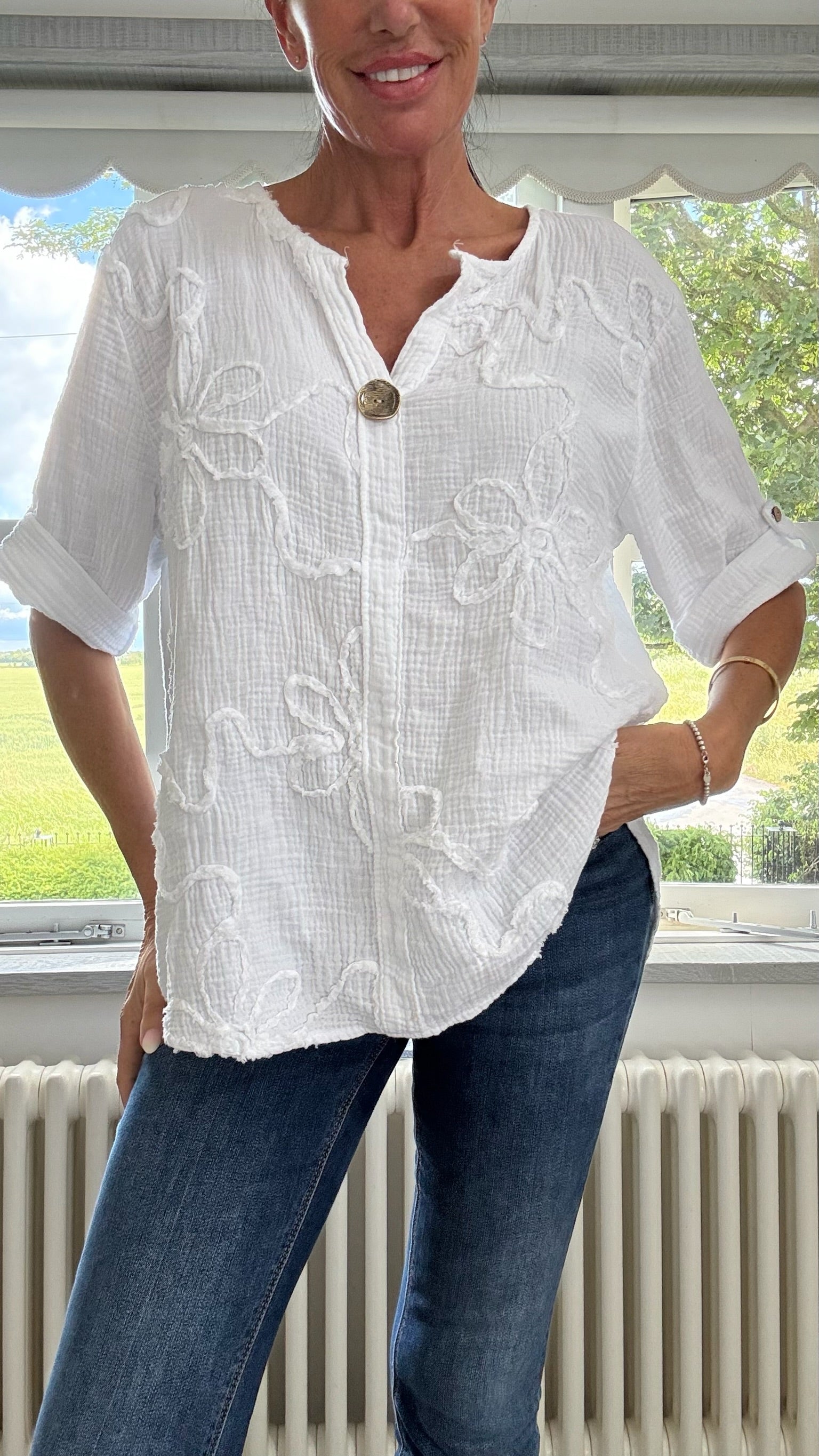 Daisy Cheesecloth Top - White